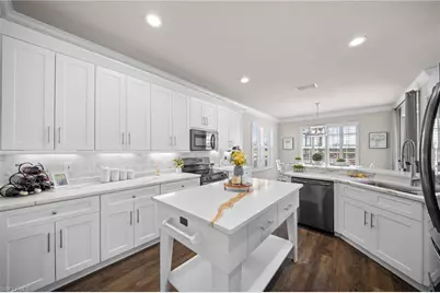 9132 Crystal Ct, Naples, FL 34120 - Photo 8