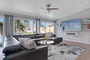 657 93rd Ave N, Naples, FL 34108 - Photo 10