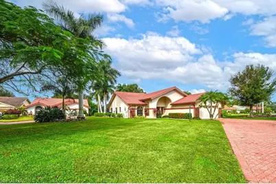 581 Country Walk Ct, Naples, FL 34104 - Photo 26