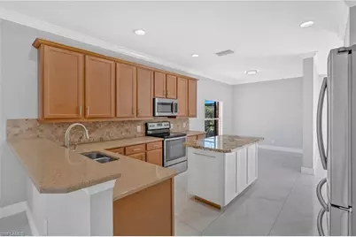 2822 Inlet Cove Ln W, Naples, FL 34120 - Photo 10