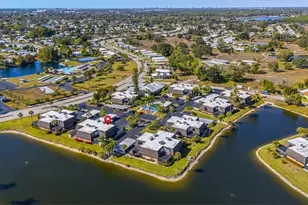 124 Lake Point Ln, Naples, FL 34112 - Photo 4