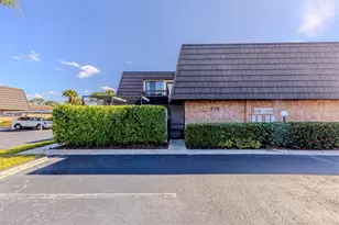 124 Lake Point Ln, Naples, FL 34112 - Photo 6