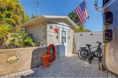 5016 White Sky Cir, Fort Myers, FL 33908 - Photo 2