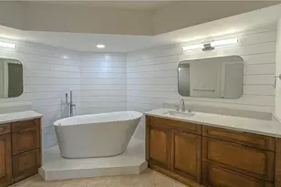 4251 Gulf Shore Blvd N, Naples, FL 34103 - Photo 24