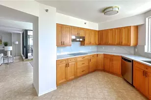 4251 Gulf Shore Blvd N, Naples, FL 34103 - Photo 16