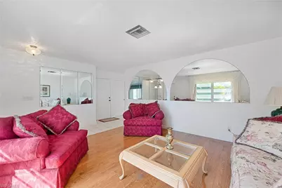 693 95th Ave N, Naples, FL 34108 - Photo 8