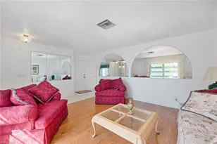 693 95th Ave N, Naples, FL 34108 - Photo 8