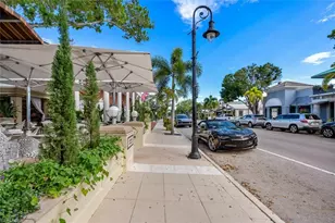 416 Broad Ave S, Naples, FL 34102 - Photo 28