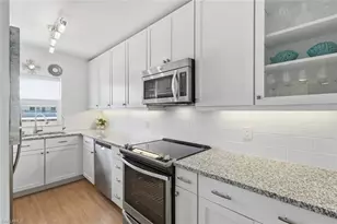416 Broad Ave S, Naples, FL 34102 - Photo 8