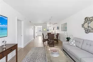 416 Broad Ave S, Naples, FL 34102 - Photo 4