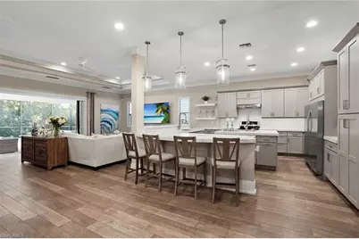 2867 Coco Lakes Dr, Naples, FL 34105 - Photo 8