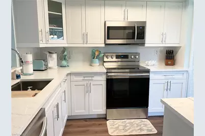 7380 Saint Ives Way #1204, Naples, FL 34104 - Photo 8