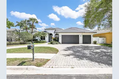 14903 Tybee Island Dr, Naples, FL 34119 - Photo 2