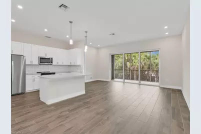 268 Indies Dr E #201, Naples, FL 34114 - Photo 2