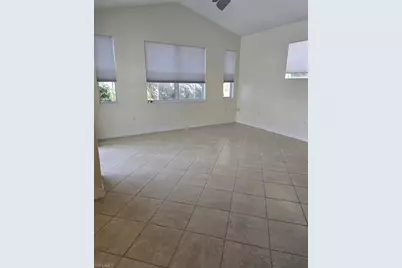 25080 Divot Dr, Bonita Springs, FL 34135 - Photo 10