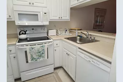 3320 Olympic Dr #122, Naples, FL 34105 - Photo 2