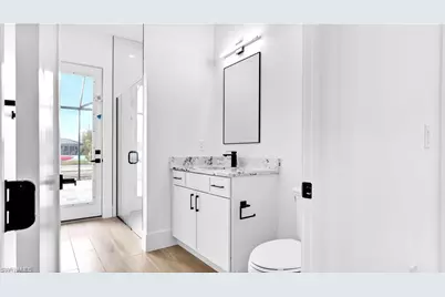 117 NE 5th Ter, Cape Coral, FL 33909 - Photo 34