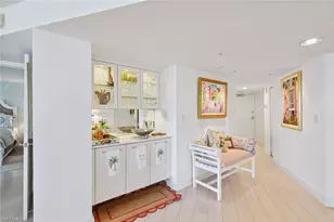 4651 Gulf Shore Blvd N, Naples, FL 34103 - Photo 10