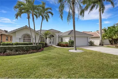 1092 Tivoli Dr, Naples, FL 34104 - Photo 2