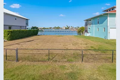 107 Pago Pago Dr W, Naples, FL 34113 - Photo 16