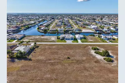 [Address not provided], Cape Coral, FL 33993 - Photo 2