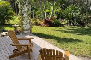 5301 Whitten Dr, Naples, FL 34104 - Photo 10