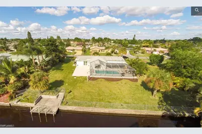 1438 Windsor Ct, Cape Coral, FL 33904 - Photo 20