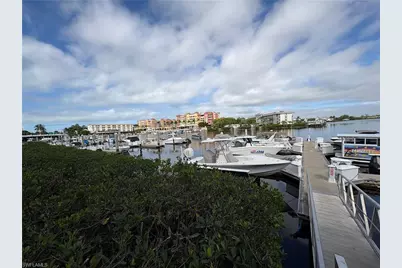 1345 5th Ave S, Naples, FL 34102 - Photo 8