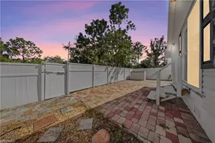 286 Leawood Cir, Naples, FL 34104 - Photo 30