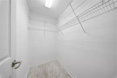 286 Leawood Cir, Naples, FL 34104 - Photo 18