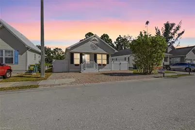 286 Leawood Cir, Naples, FL 34104 - Photo 24