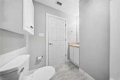 286 Leawood Cir, Naples, FL 34104 - Photo 12