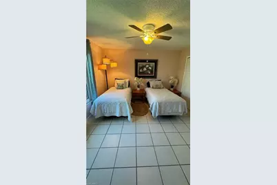 913/915 Mohawk Pkwy, Cape Coral, FL 33914 - Photo 12