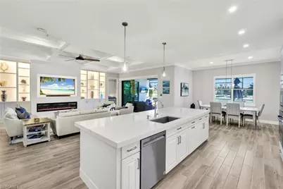 28007 Kerry Ct, Bonita Springs, FL 34135 - Photo 12