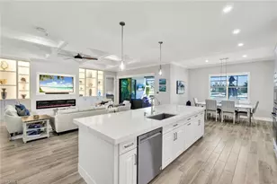 28007 Kerry Ct, Bonita Springs, FL 34135 - Photo 12