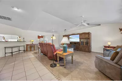 2610 6th Ave NE, Naples, FL 34120 - Photo 8