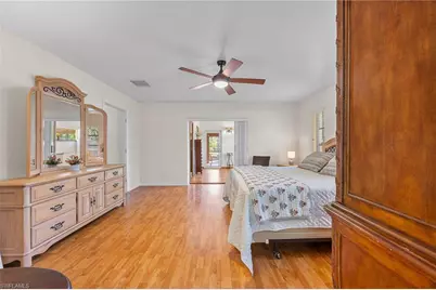 2610 6th Ave NE, Naples, FL 34120 - Photo 14