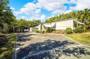 33 Plantation Dr, Everglades City, FL 34139 - Photo 10