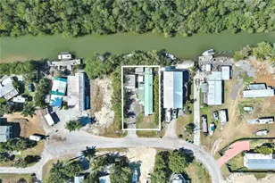 33 Plantation Dr, Everglades City, FL 34139 - Photo 2