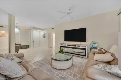 200 L Ambiance Cir #104, Naples, FL 34108 - Photo 4