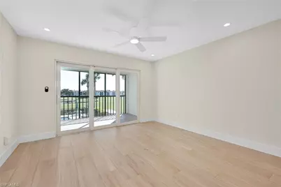 13 High Point Cir N #206, Naples, FL 34103 - Photo 2