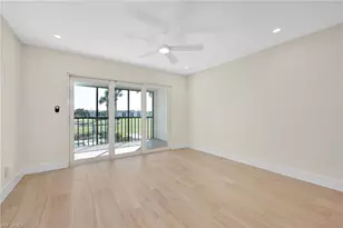 13 High Point Cir N, Naples, FL 34103 - Photo 2