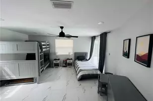 4439 Parrot Ave, Naples, FL 34104 - Photo 10