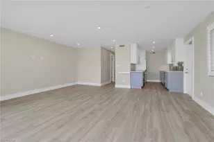 2500 Gulf Shore Blvd N, Naples, FL 34103 - Photo 8