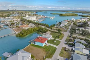 105 Pago Pago Dr W, Naples, FL 34113 - Photo 44