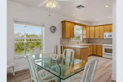105 Pago Pago Dr W, Naples, FL 34113 - Photo 8