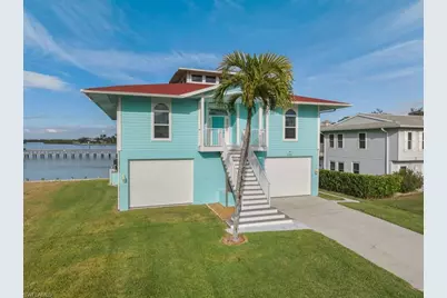 105 Pago Pago Dr W, Naples, FL 34113 - Photo 2