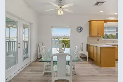 105 Pago Pago Dr W, Naples, FL 34113 - Photo 6