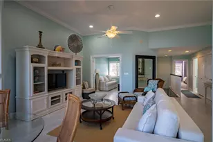 2611 Citrus Lake Dr, Naples, FL 34109 - Photo 4