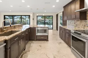 27080 Flossmoor Dr, Bonita Springs, FL 34135 - Photo 18